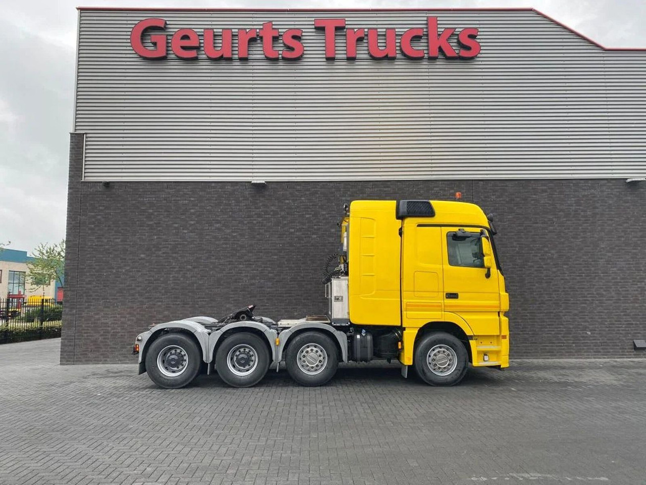 Mercedes-Benz Actros 4165 V8 8X4 SLT TITAN HEAVY DUTY TRACTOR - Tractor: foto 4 Mercedes-Benz Actros 4165 V8 8X4 SLT TITAN HEAVY DUTY TRACTOR - Tractor: foto 4