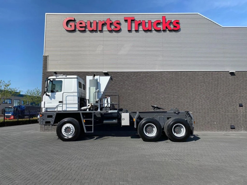 Mercedes-Benz TITAN 5560 Z52-600 F TITAN 5560 Z52-600 F 6X6 HEAVY-DUTY TRUCK - Tractor: foto 1 Mercedes-Benz TITAN 5560 Z52-600 F TITAN 5560 Z52-600 F 6X6 HEAVY-DUTY TRUCK - Tractor: foto 1
