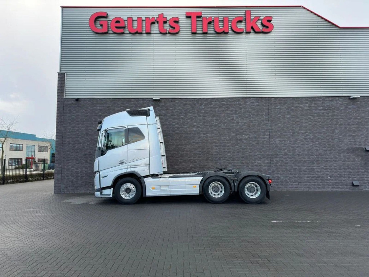 Volvo FH 16.750 6X4 TREKKER/TRACTOR/SZM EURO 6 HYDRAUL - Tractor: foto 1 Volvo FH 16.750 6X4 TREKKER/TRACTOR/SZM EURO 6 HYDRAUL - Tractor: foto 1
