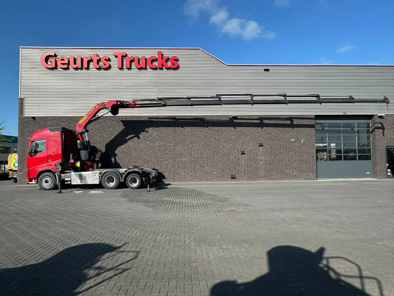 Volvo FH 500 6X2 TREKKER / SATTELZUG/TRACTOR UNIT/ CAMION MET PALFINGER PK53002 SH KRAAN / KRAN / CRANE / GRUA - Camião grua: foto 1 Volvo FH 500 6X2 TREKKER / SATTELZUG/TRACTOR UNIT/ CAMION MET PALFINGER PK53002 SH KRAAN / KRAN / CRANE / GRUA - Camião grua: foto 1