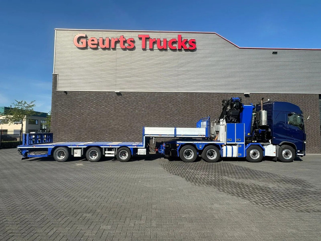 Volvo FH 540 8X4 TREKKER / BAKWAGEN MET PALFINGER PK13 - Camião grua: foto 4 Volvo FH 540 8X4 TREKKER / BAKWAGEN MET PALFINGER PK13 - Camião grua: foto 4