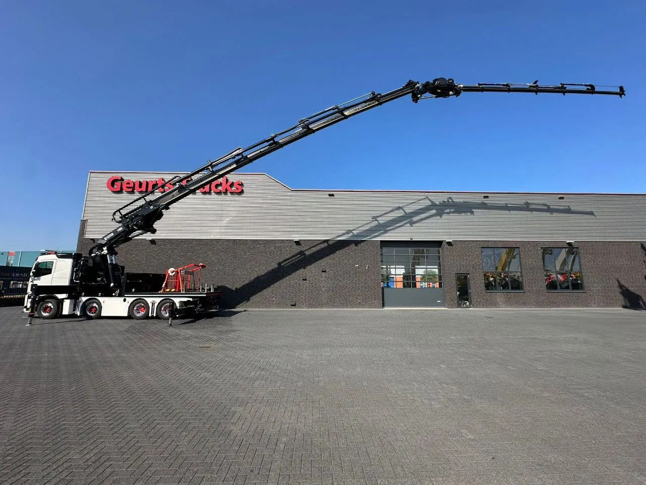 Volvo FH 540 8X4F R TREKKER / BAKWAGEN MET EFFER 1405/ - Camião grua: foto 1 Volvo FH 540 8X4F R TREKKER / BAKWAGEN MET EFFER 1405/ - Camião grua: foto 1