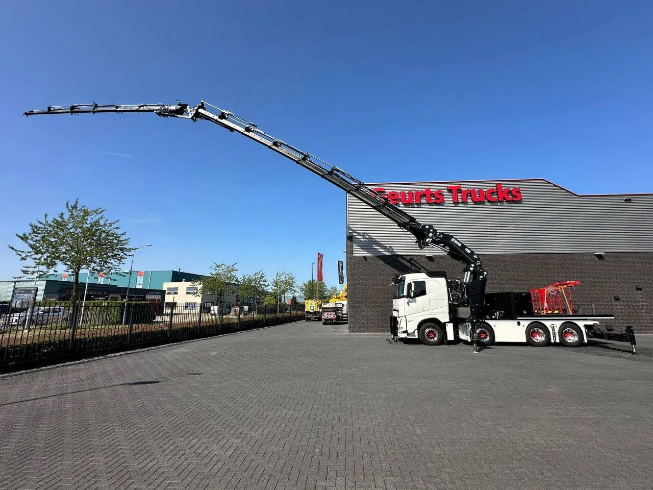 Volvo FH 540 8X4F R TREKKER / BAKWAGEN MET EFFER 1405/ - Camião grua: foto 4 Volvo FH 540 8X4F R TREKKER / BAKWAGEN MET EFFER 1405/ - Camião grua: foto 4
