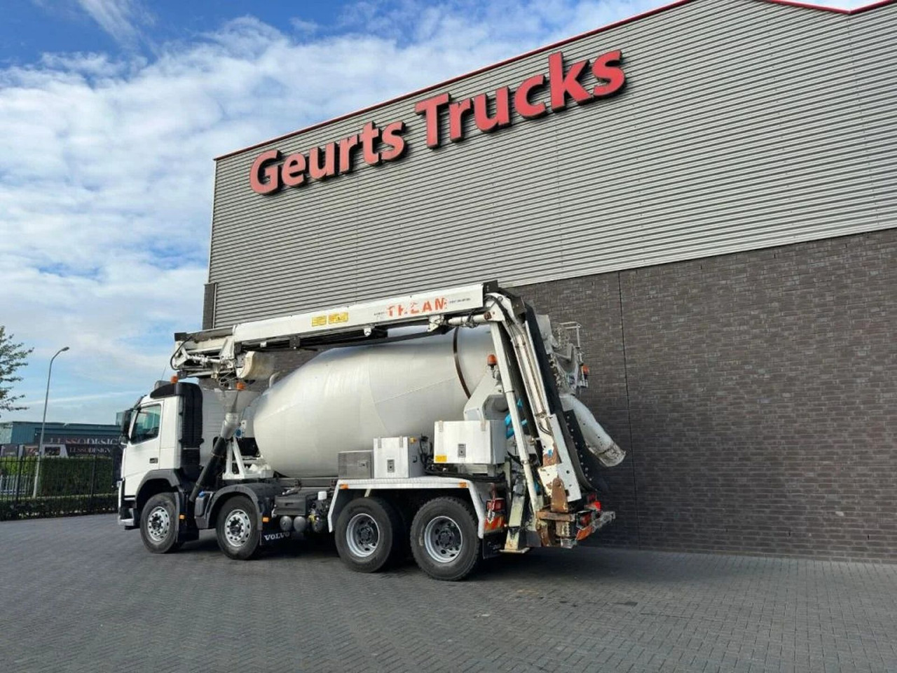 Volvo FM 410 8X4 + STETTER 9 M3 MIXER/MISCHER + THEAM - Camião betoneira: foto 3 Volvo FM 410 8X4 + STETTER 9 M3 MIXER/MISCHER + THEAM - Camião betoneira: foto 3