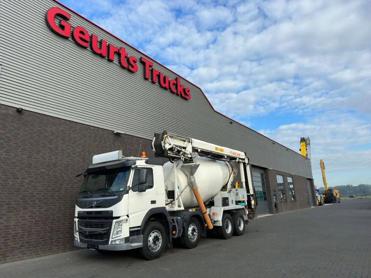 Volvo FM 410 8X4 + STETTER 9 M3 MIXER/MISCHER + THEAM - Camião betoneira: foto 2 Volvo FM 410 8X4 + STETTER 9 M3 MIXER/MISCHER + THEAM - Camião betoneira: foto 2