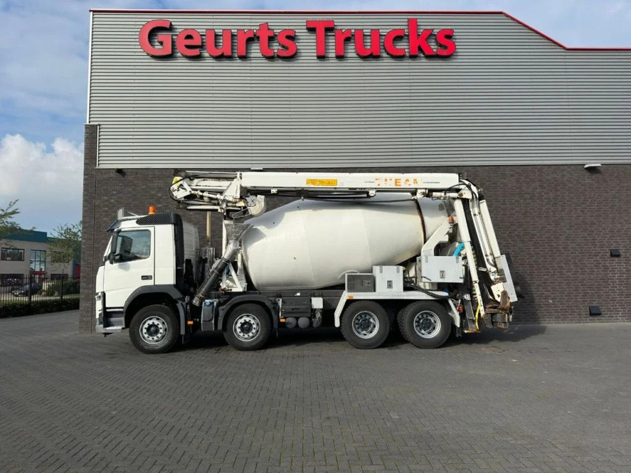 Volvo FM 410 8X4 + STETTER 9 M3 MIXER/MISCHER + THEAM - Camião betoneira: foto 1 Volvo FM 410 8X4 + STETTER 9 M3 MIXER/MISCHER + THEAM - Camião betoneira: foto 1