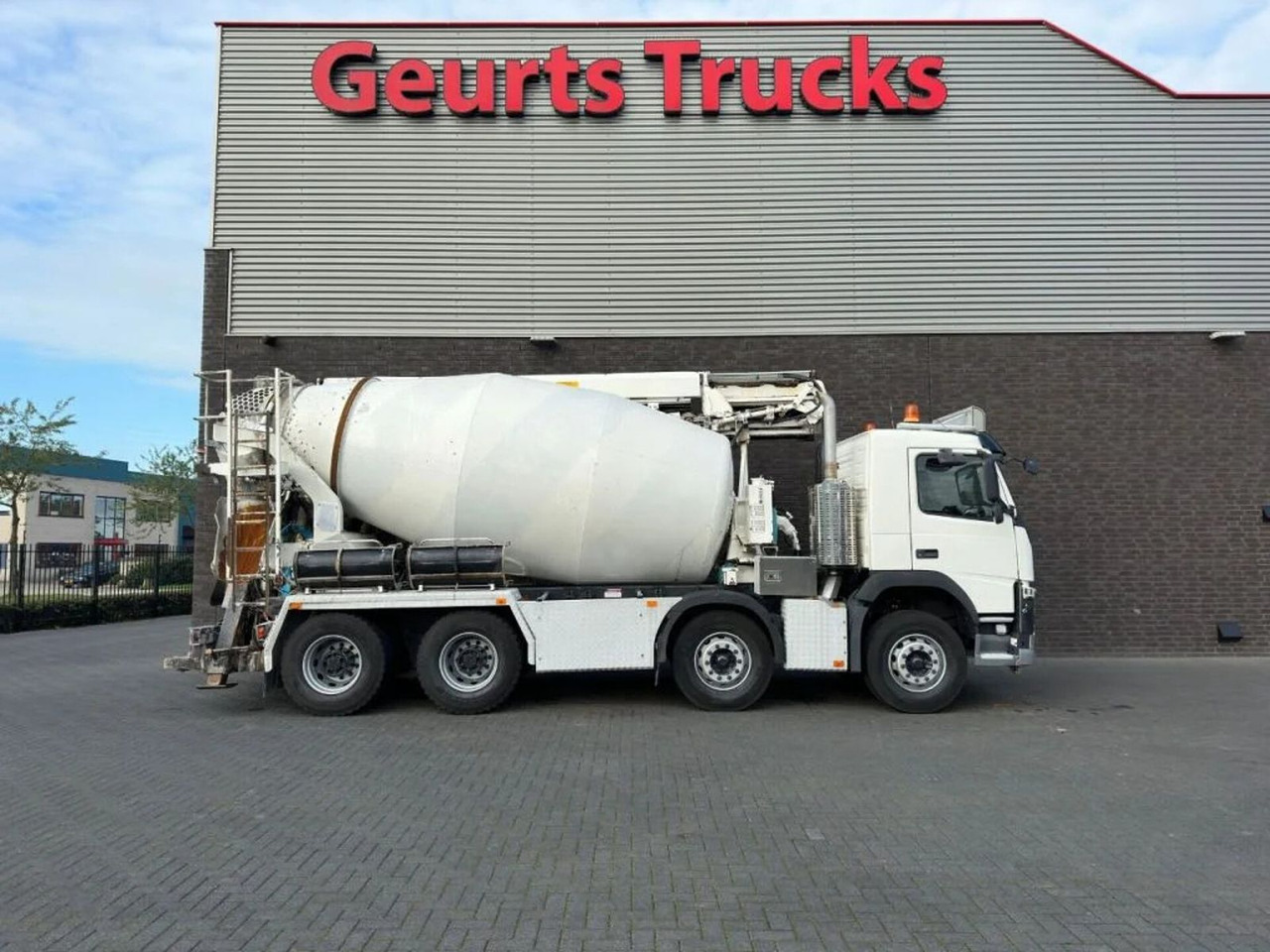 Volvo FM 410 8X4 + STETTER 9 M3 MIXER/MISCHER + THEAM - Camião betoneira: foto 4 Volvo FM 410 8X4 + STETTER 9 M3 MIXER/MISCHER + THEAM - Camião betoneira: foto 4