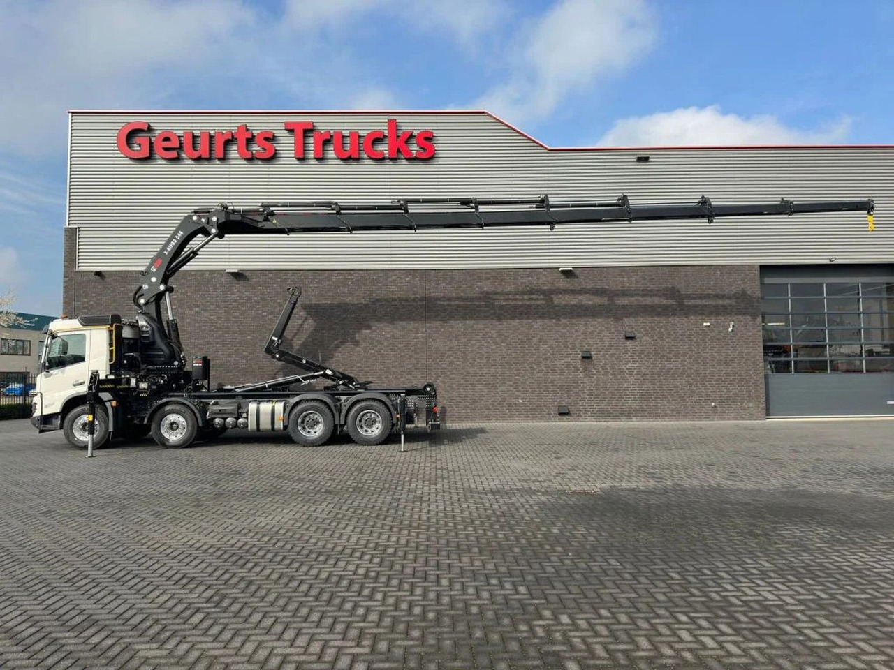 Volvo FMX 500 8X4 HIAB HAAKARM + HIAB 548 E-8 KRAAN/KR - Camião grua: foto 1 Volvo FMX 500 8X4 HIAB HAAKARM + HIAB 548 E-8 KRAAN/KR - Camião grua: foto 1