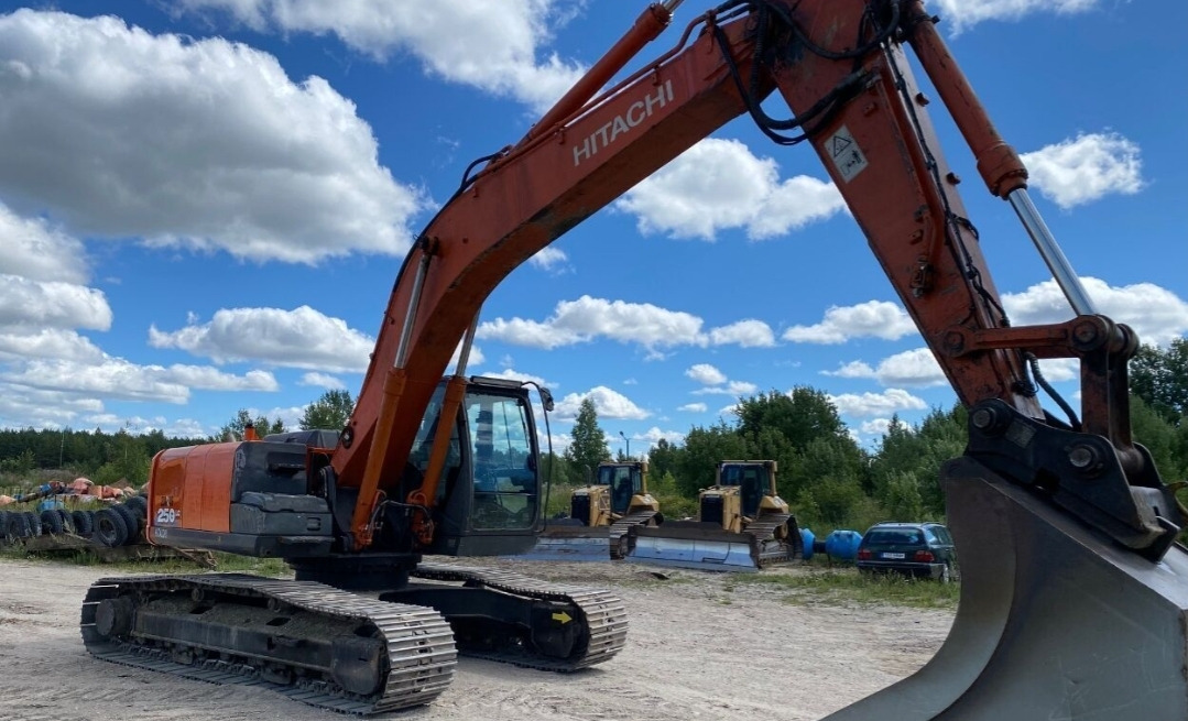 HITACHI ZX 250LC-3 - Escavadora de rastos: foto 4 HITACHI ZX 250LC-3 - Escavadora de rastos: foto 4