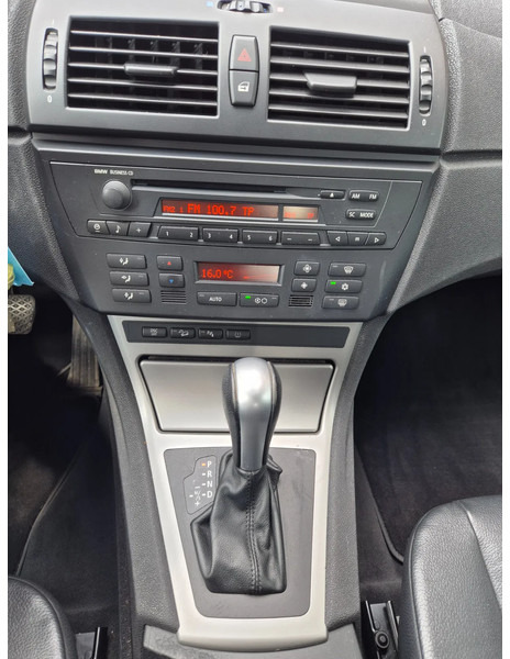 BMW X3 Automaat 6 cil. - Automóvel: foto 5 BMW X3 Automaat 6 cil. - Automóvel: foto 5