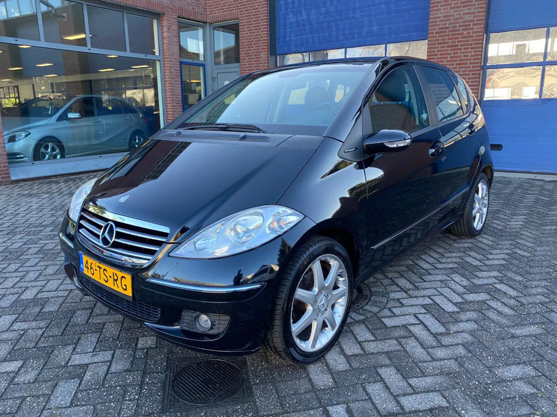 Mercedes-Benz A-Klasse 170 Automaat,Avantgarde. - Automóvel: foto 1 Mercedes-Benz A-Klasse 170 Automaat,Avantgarde. - Automóvel: foto 1