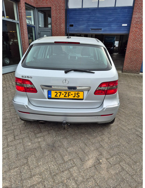 Mercedes-Benz B-Klasse 200 Automaat.trekhaak. - Automóvel: foto 5 Mercedes-Benz B-Klasse 200 Automaat.trekhaak. - Automóvel: foto 5