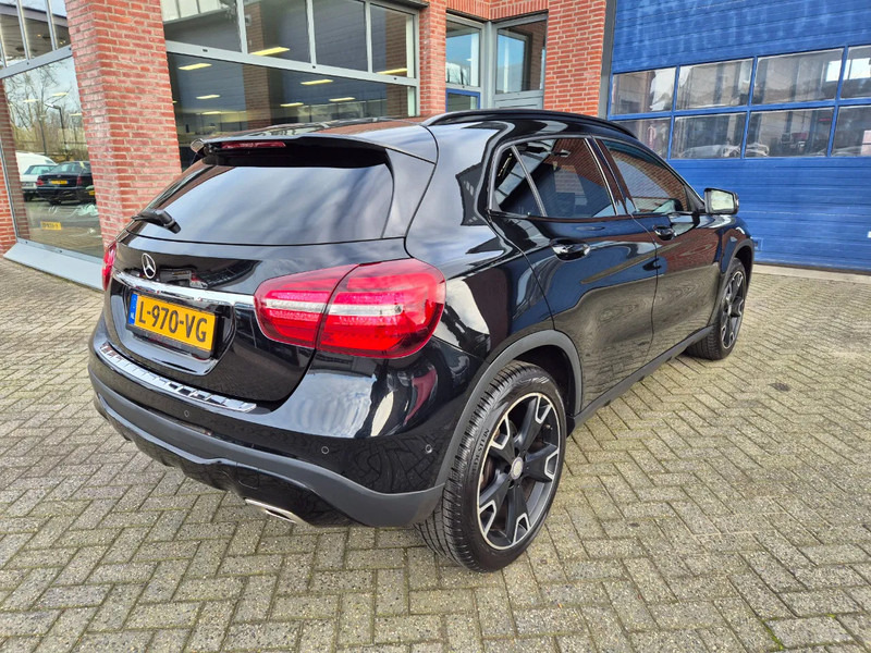 Mercedes-Benz GLA 180 AMG AUTOMAAT. Night Edition Plus 175pk - Automóvel: foto 3 Mercedes-Benz GLA 180 AMG AUTOMAAT. Night Edition Plus 175pk - Automóvel: foto 3