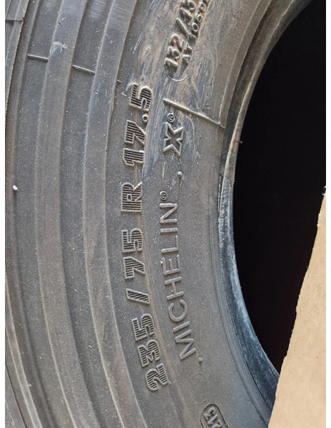 Michelin 235/75R 17.5 - Pneu por Camião: foto 4 Michelin 235/75R 17.5 - Pneu por Camião: foto 4