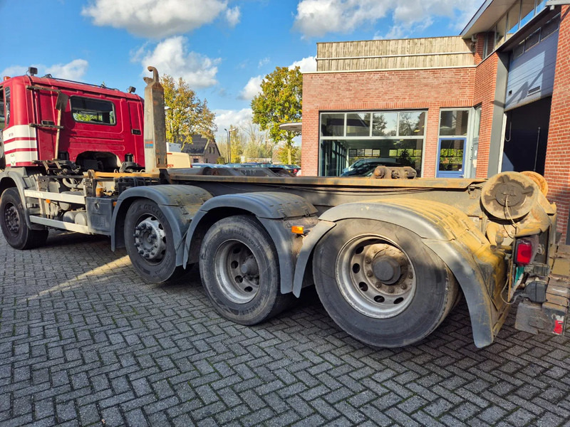 Scania P 420 manuel gearbox container systeem 35 ton - Camião com sistema de cabo: foto 4 Scania P 420 manuel gearbox container systeem 35 ton - Camião com sistema de cabo: foto 4
