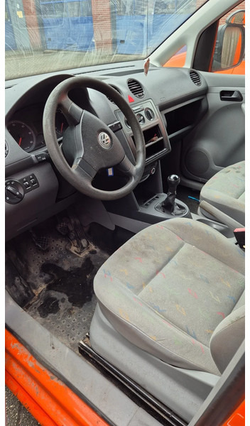 Volkswagen 2x Caddy 1.9 diesel 77kw - Furgão compacto: foto 4 Volkswagen 2x Caddy 1.9 diesel 77kw - Furgão compacto: foto 4