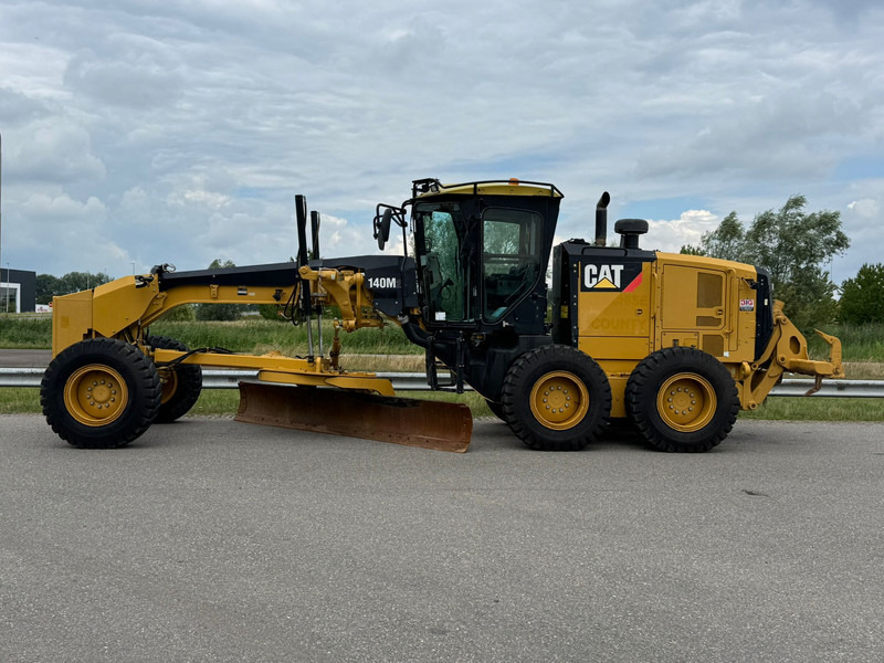 Caterpillar 140M2 - Motoniveladora: foto 2 Caterpillar 140M2 - Motoniveladora: foto 2