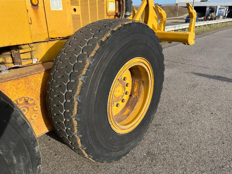 Motoniveladora Caterpillar 160H: foto 10