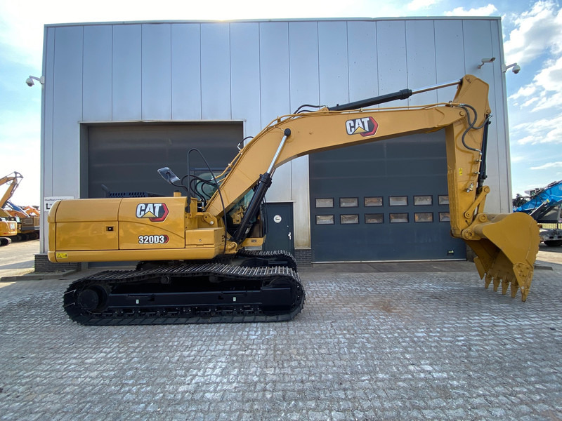 Caterpillar 320D3 - NEW / bucket with teeth / hammerlines - Escavadora de rastos: foto 5 Caterpillar 320D3 - NEW / bucket with teeth / hammerlines - Escavadora de rastos: foto 5