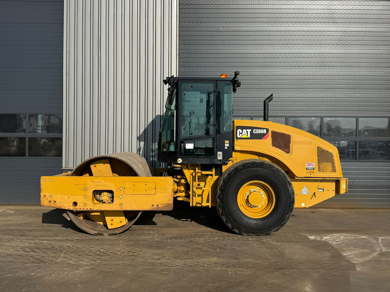 Caterpillar CS66B - Rolo: foto 1 Caterpillar CS66B - Rolo: foto 1