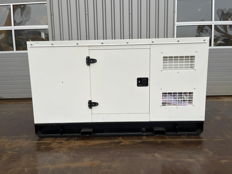 Giga power 37.5 KVA closed generator set - LT-W30GF - Gerador elétrico: foto 4 Giga power 37.5 KVA closed generator set - LT-W30GF - Gerador elétrico: foto 4