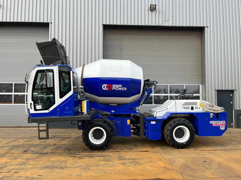 Giga power GW5500 4x4 concrete mixer - Camião betoneira: foto 4 Giga power GW5500 4x4 concrete mixer - Camião betoneira: foto 4