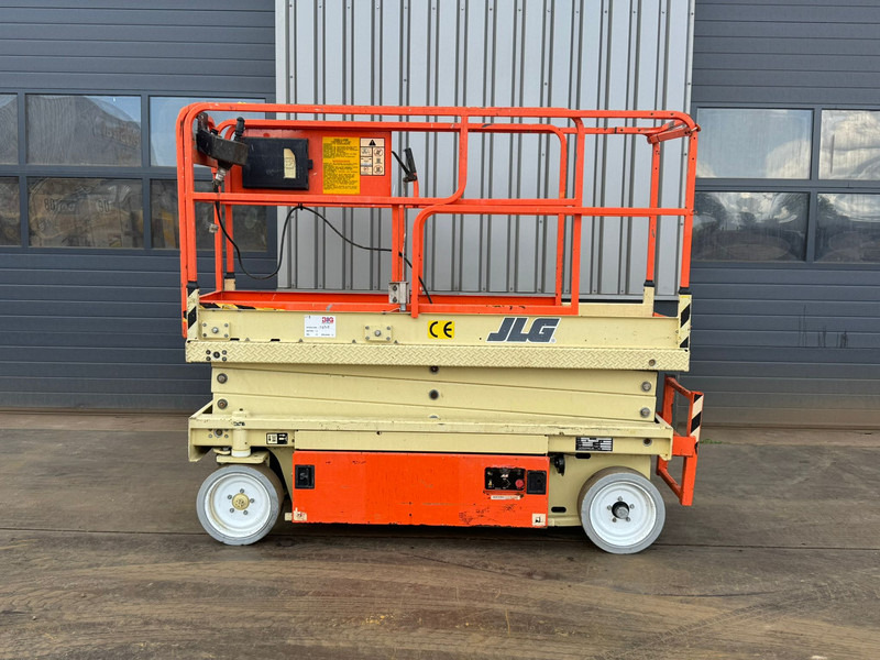 JLG JLG 2033 Schaarhoogwerker - Plataforma de Tijera/ Plataforma de tesoura: foto 1 JLG JLG 2033 Schaarhoogwerker - Plataforma de Tijera/ Plataforma de tesoura: foto 1