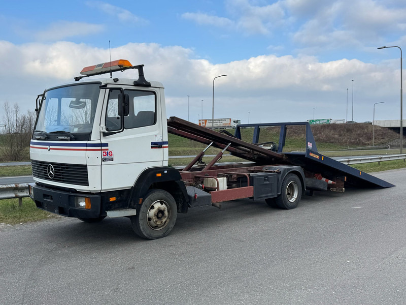 MERCEDESBENZ 814 Auto Car Transporter - Camião transporte de veículos: foto 1 MERCEDESBENZ 814 Auto Car Transporter - Camião transporte de veículos: foto 1
