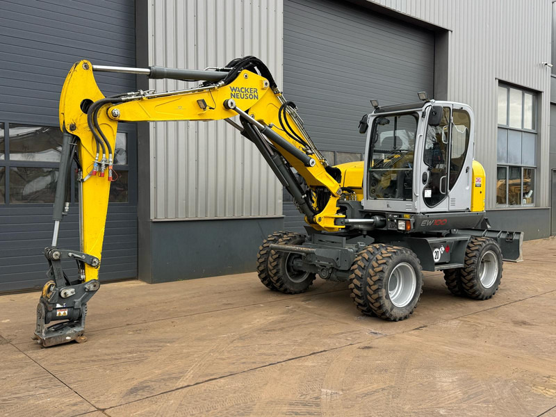 WACKER NEUSON EW100 E06-03 - Escavadeira de rodas: foto 2 WACKER NEUSON EW100 E06-03 - Escavadeira de rodas: foto 2