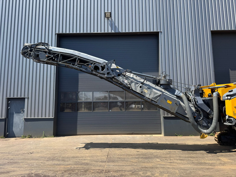 Wirtgen W100CFI - Máquina de asfalto: foto 4 Wirtgen W100CFI - Máquina de asfalto: foto 4