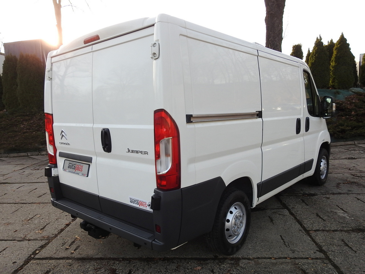 CITROEN JUMPER REFRIGERATOR VAN -5*C LED LIGHTS AIR CONDITIONING  130HP - Carrinha frigorífica: foto 3 CITROEN JUMPER REFRIGERATOR VAN -5*C LED LIGHTS AIR CONDITIONING  130HP - Carrinha frigorífica: foto 3