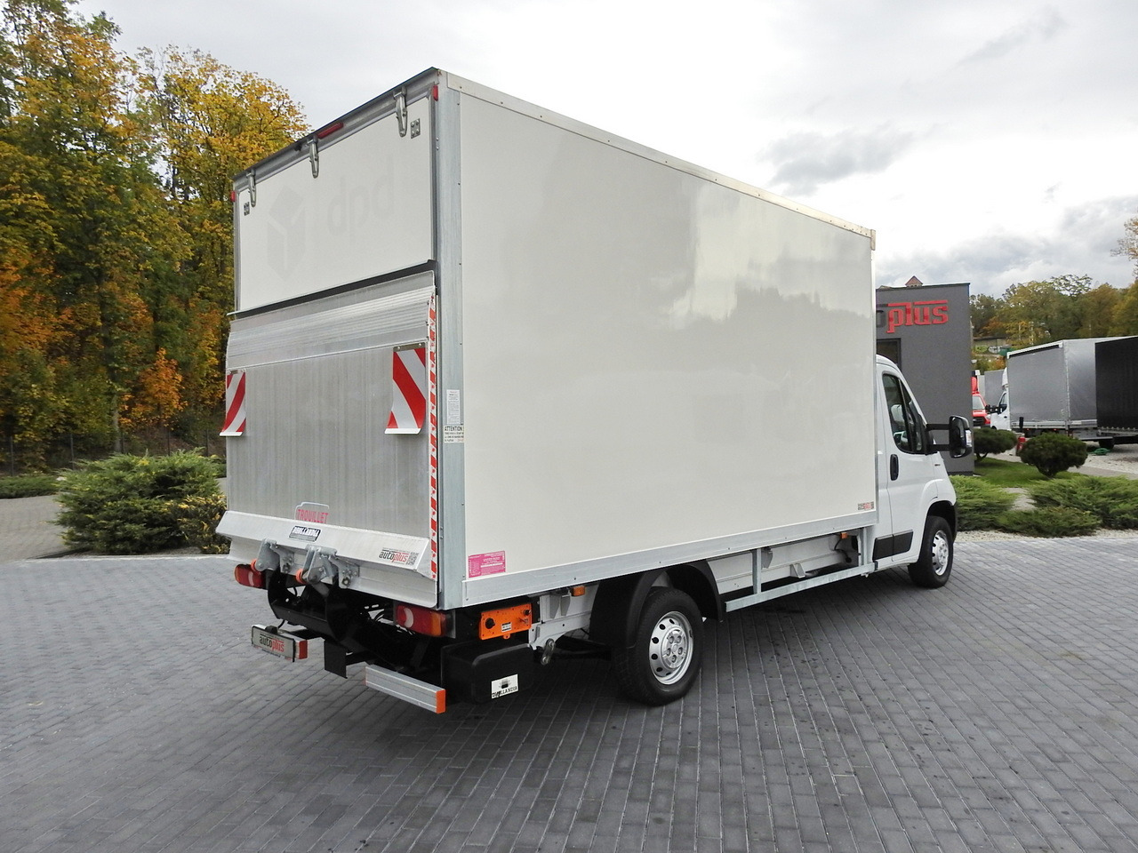 FIAT DUCATO BOX LIFT 8 PALLETS CRUISE CONTROL NAVIGATION AIR CONDITIONING LED LIGHTS  130HP - Carrinha frigorífica: foto 3 FIAT DUCATO BOX LIFT 8 PALLETS CRUISE CONTROL NAVIGATION AIR CONDITIONING LED LIGHTS  130HP - Carrinha frigorífica: foto 3