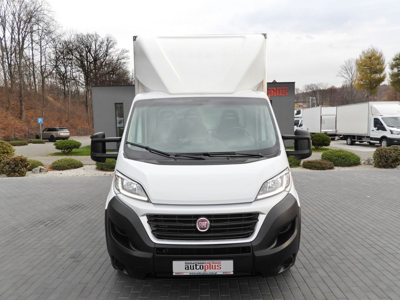 FIAT DUCATO BOX LIFT 8 PALLETS CRUISE CONTROL NAVIGATION LED LIGHTS AIR CONDITIONING 130HP - Carrinha de contentor: foto 5 FIAT DUCATO BOX LIFT 8 PALLETS CRUISE CONTROL NAVIGATION LED LIGHTS AIR CONDITIONING 130HP - Carrinha de contentor: foto 5