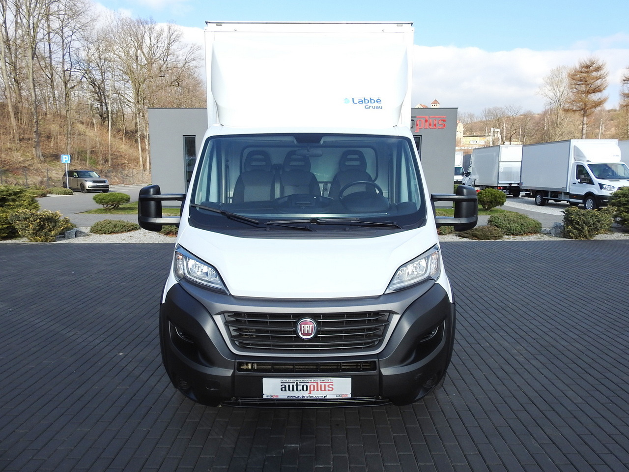 FIAT DUCATO BOX LIFT 8 PALLETS CRUISE CONTROL NAVIGATION LED LIGHTS AIR CONDITIONING 130HP - Carrinha de contentor: foto 5 FIAT DUCATO BOX LIFT 8 PALLETS CRUISE CONTROL NAVIGATION LED LIGHTS AIR CONDITIONING 130HP - Carrinha de contentor: foto 5