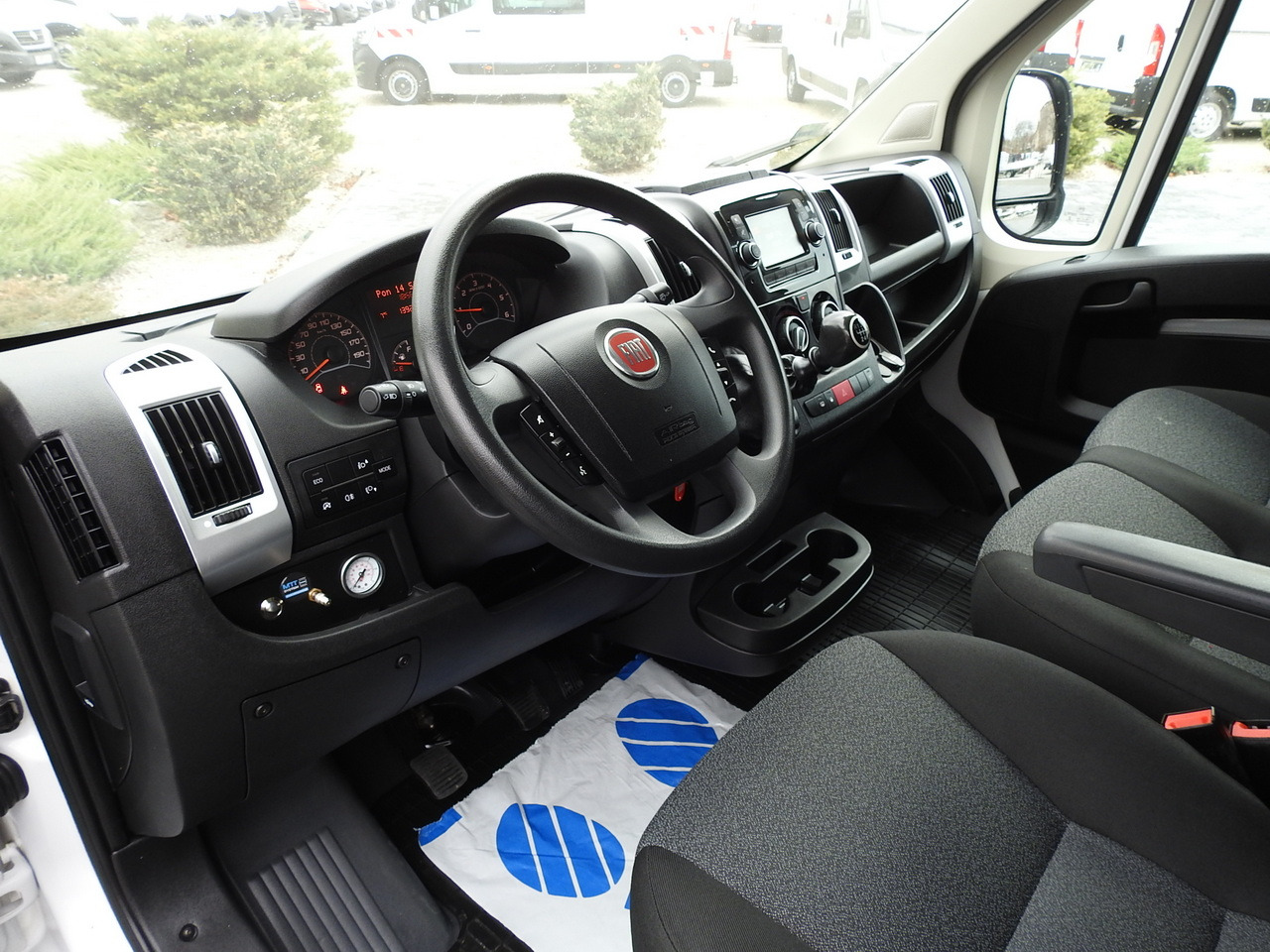 FIAT DUCATO TARPAULIN 10 PALLETS AIR CONDITIONING PNEUMATICS 160HP - Carrinha de lona: foto 2 FIAT DUCATO TARPAULIN 10 PALLETS AIR CONDITIONING PNEUMATICS 160HP - Carrinha de lona: foto 2