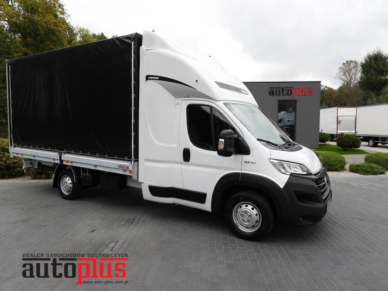 FIAT DUCATO TARPAULIN 9 PALLETS CRUISE CONTROL LED LIGHTS PNEUMATICS AIR CONDITIONING 180HP - Carrinha de lona: foto 1 FIAT DUCATO TARPAULIN 9 PALLETS CRUISE CONTROL LED LIGHTS PNEUMATICS AIR CONDITIONING 180HP - Carrinha de lona: foto 1