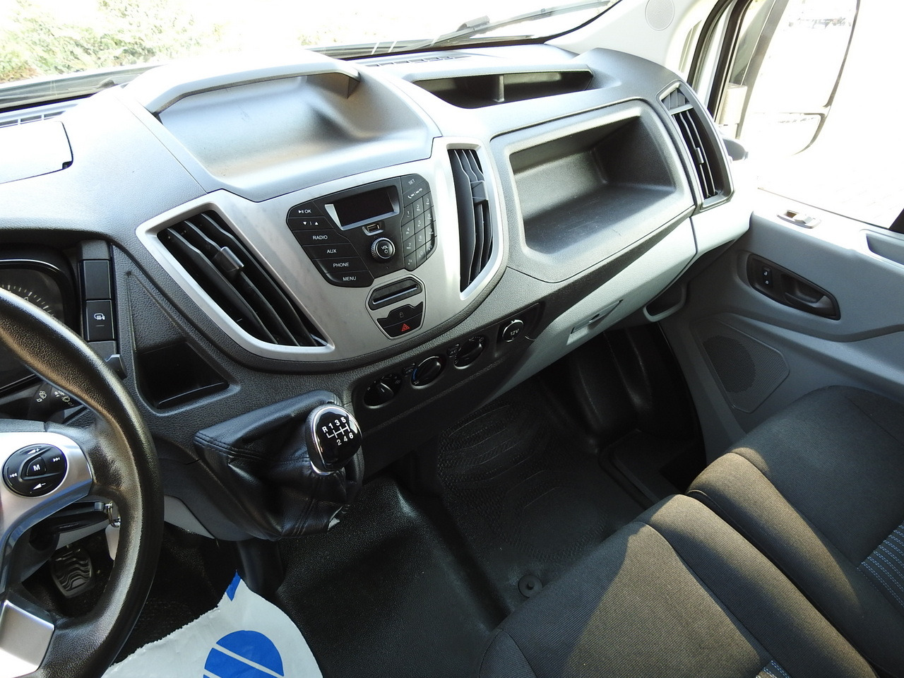 Carrinha frigorífica FORD TRANSIT  REFRIGERATOR VAN 0°C HEATING FUNCTION CRUISE CONTROL LED LIGHTS AIR CONDITIONING  130HP: foto 34