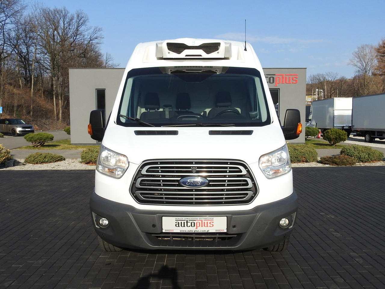 FORD TRANSIT REFRIGERATOR VAN 0°C HEATING FUNCTION CRUISE CONTROL LED LIGHTS AIR CONDITIONING 130HP - Carrinha frigorífica: foto 5 FORD TRANSIT REFRIGERATOR VAN 0°C HEATING FUNCTION CRUISE CONTROL LED LIGHTS AIR CONDITIONING 130HP - Carrinha frigorífica: foto 5