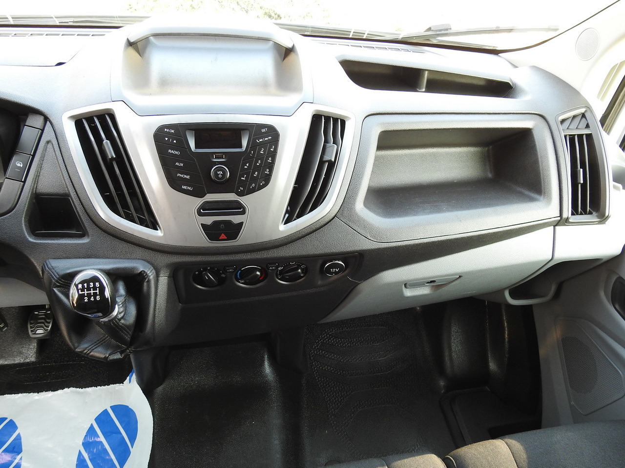 Carrinha frigorífica FORD TRANSIT  REFRIGERATOR VAN 0°C HEATING FUNCTION CRUISE CONTROL LED LIGHTS AIR CONDITIONING  130HP: foto 35