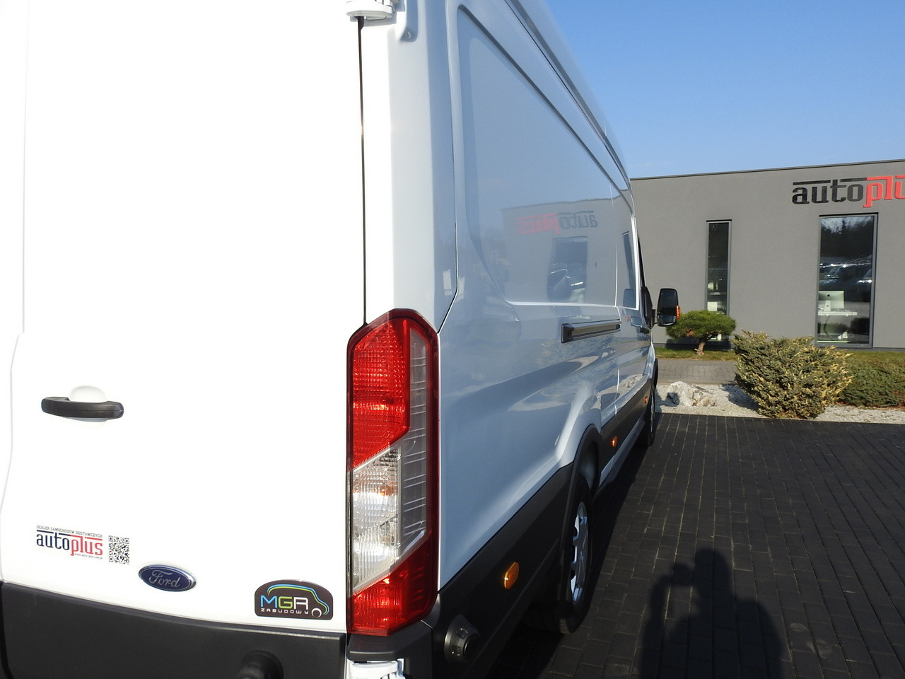 Carrinha frigorífica FORD TRANSIT  REFRIGERATOR VAN 0°C HEATING FUNCTION CRUISE CONTROL LED LIGHTS AIR CONDITIONING  130HP: foto 18