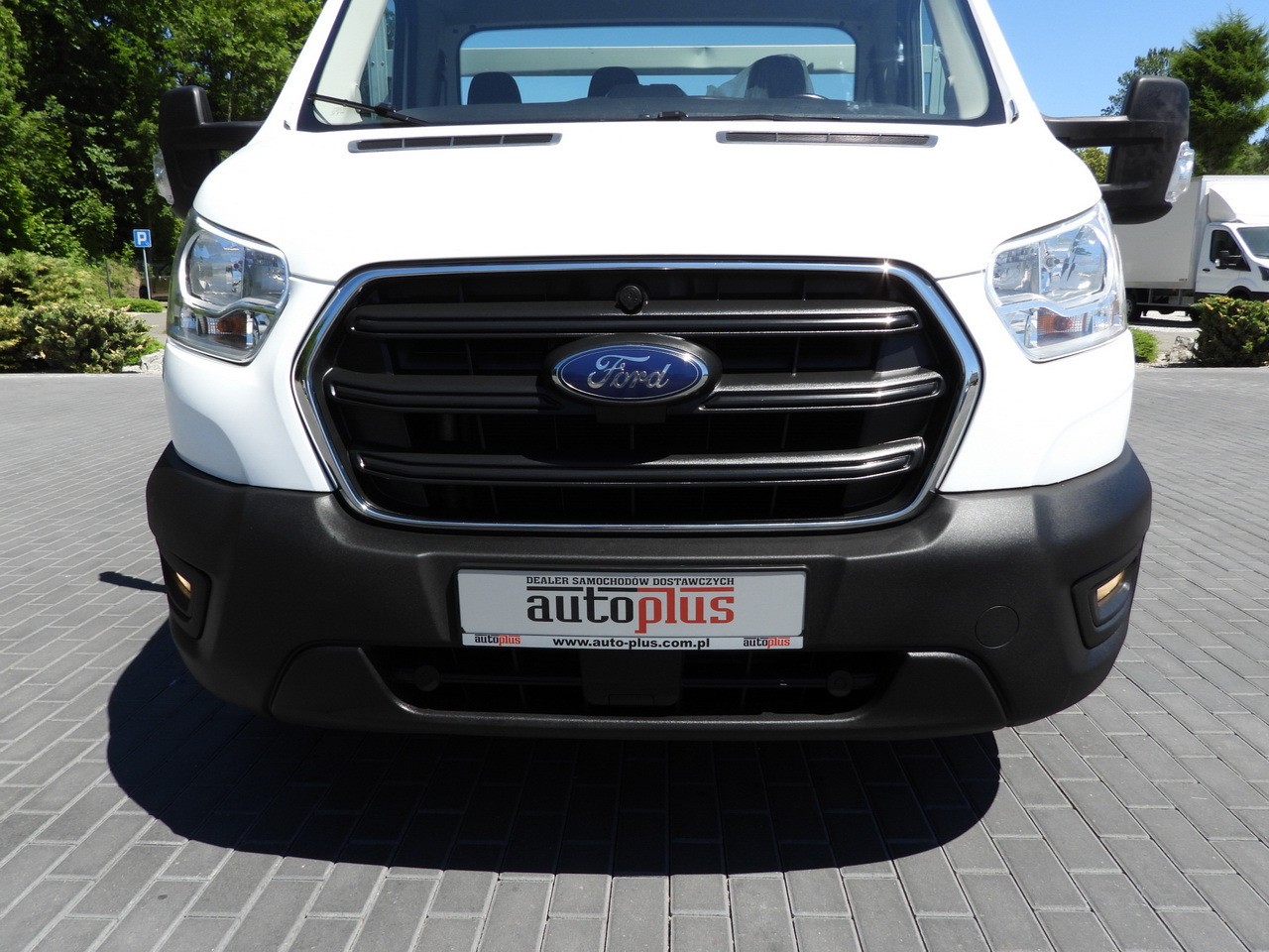 Carrinha de caixa aberta FORD TRANSIT  STAKE BODY 10 PALLETS CRUISE CONTROL LED LIGHTS PNEUMATICS AIR CONDITIONING  160HP: foto 19