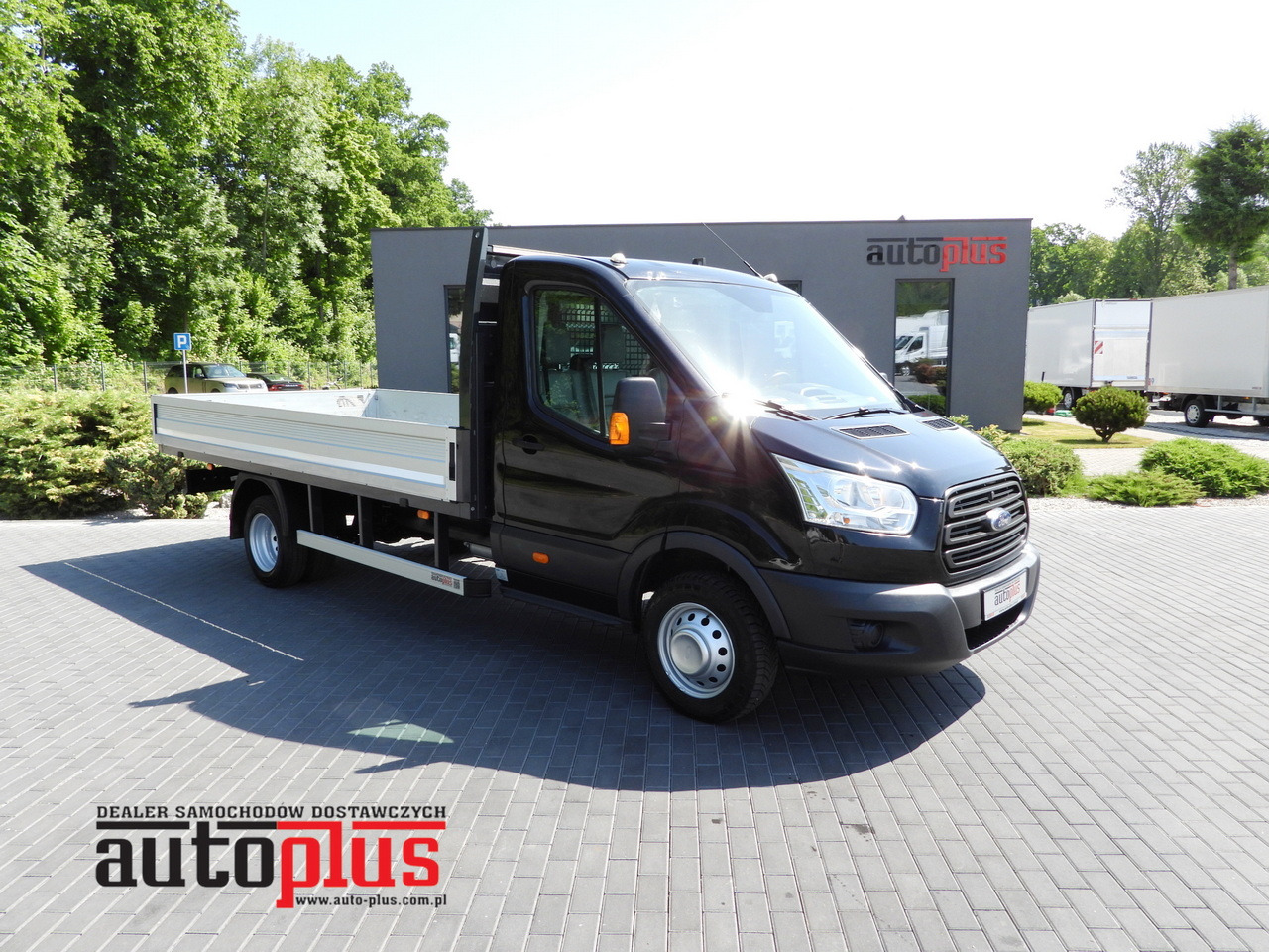 FORD TRANSIT STAKE BODY 8 PALLETS CRUISE CONTROL TWIN WHEELS AIR CONDITIONING 125HP - Carrinha de caixa aberta: foto 1 FORD TRANSIT STAKE BODY 8 PALLETS CRUISE CONTROL TWIN WHEELS AIR CONDITIONING 125HP - Carrinha de caixa aberta: foto 1