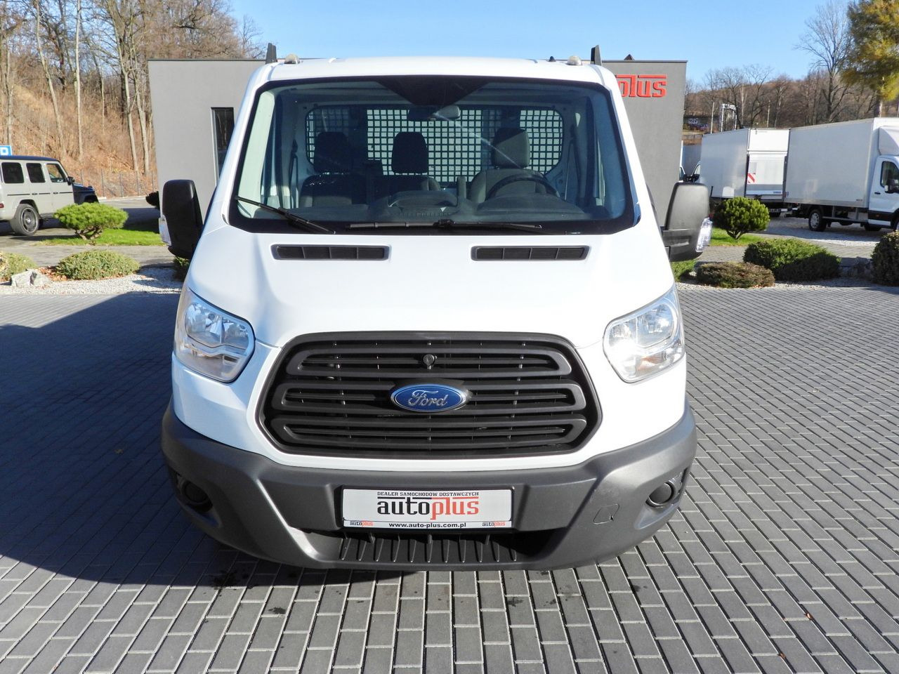 FORD TRANSIT STAKE BODY 8 PALLETS TWIN WHEELS AIR CONDITIONING 155HP - Carrinha de caixa aberta: foto 5 FORD TRANSIT STAKE BODY 8 PALLETS TWIN WHEELS AIR CONDITIONING 155HP - Carrinha de caixa aberta: foto 5