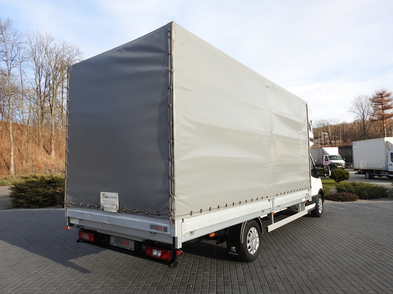 FORD TRANSIT TARPAULIN 10 PALLETS WEBASTO CRUISE CONTROL AIR CONDITIONING LED LIGHTS 160HP - Carrinha de lona: foto 3 FORD TRANSIT TARPAULIN 10 PALLETS WEBASTO CRUISE CONTROL AIR CONDITIONING LED LIGHTS 160HP - Carrinha de lona: foto 3
