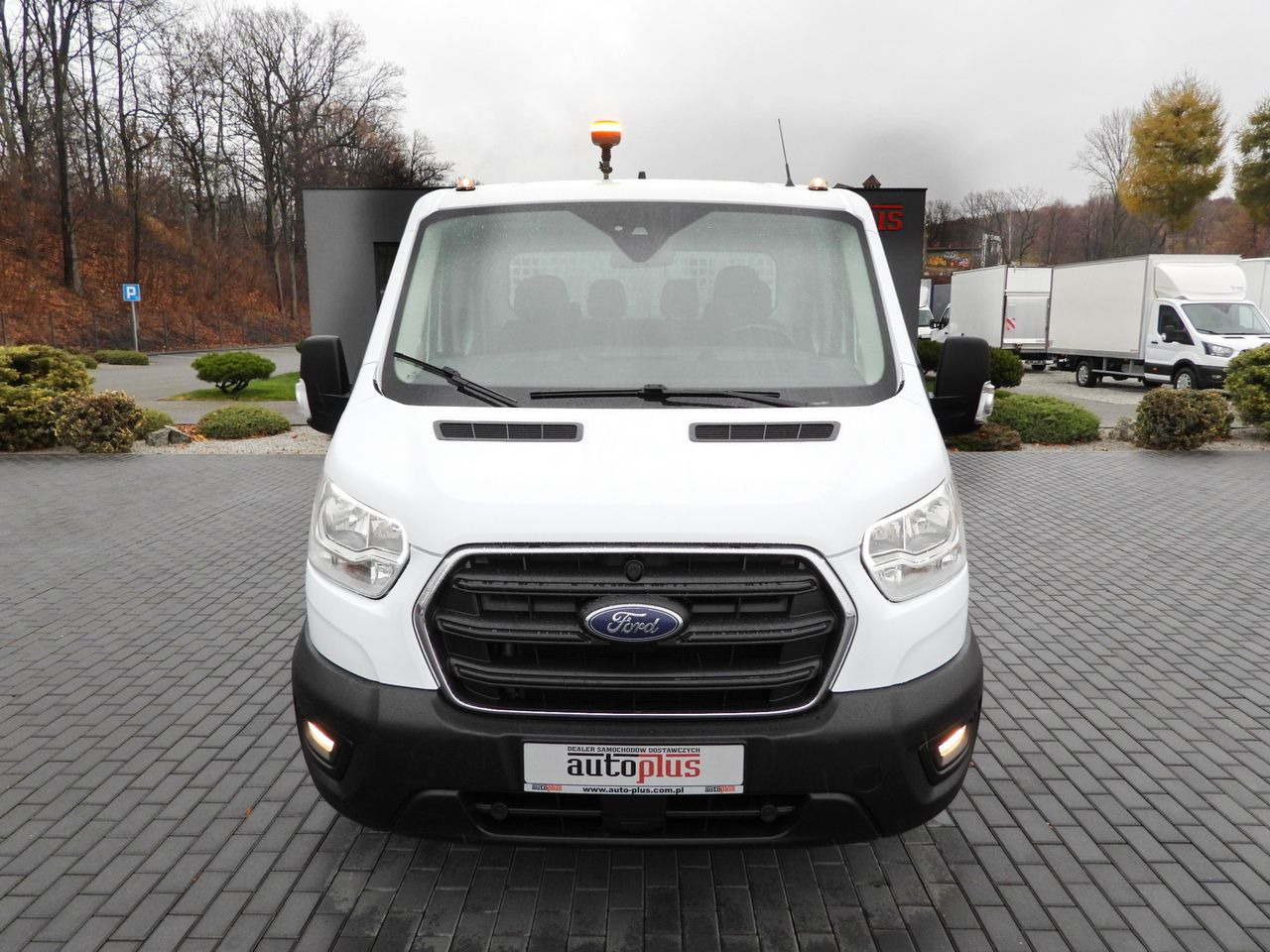 FORD TRANSIT TIPPER DOUBLE CABIN DOKA 6 SEATS CRUISE CONTROL LED LIGHTS TWIN WHEELS AIR CONDITIONING 170HP - Carrinha basculante: foto 5 FORD TRANSIT TIPPER DOUBLE CABIN DOKA 6 SEATS CRUISE CONTROL LED LIGHTS TWIN WHEELS AIR CONDITIONING 170HP - Carrinha basculante: foto 5
