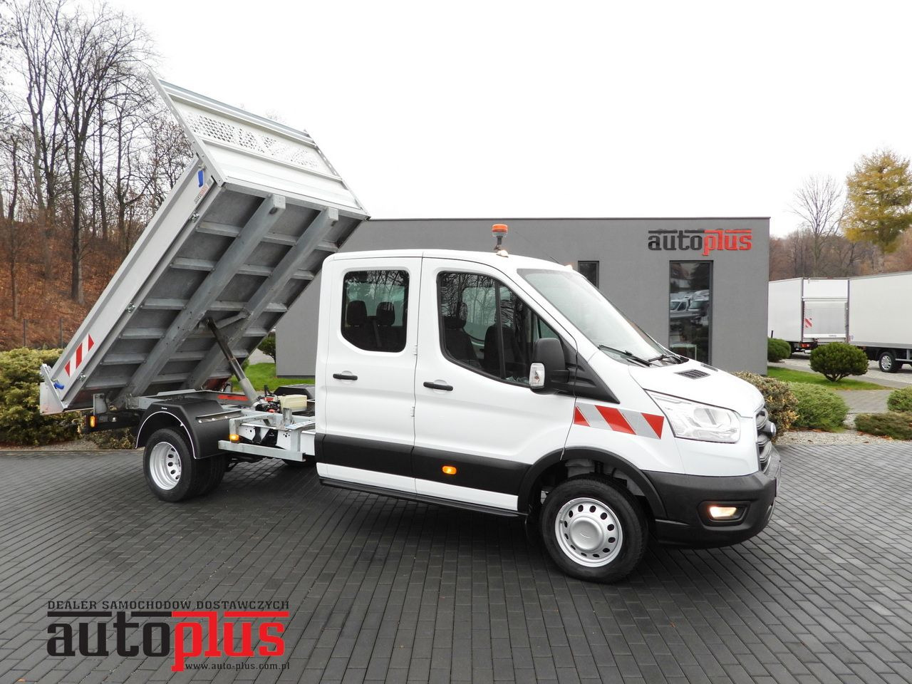 FORD TRANSIT TIPPER DOUBLE CABIN DOKA 6 SEATS CRUISE CONTROL LED LIGHTS TWIN WHEELS AIR CONDITIONING 170HP - Carrinha basculante: foto 1 FORD TRANSIT TIPPER DOUBLE CABIN DOKA 6 SEATS CRUISE CONTROL LED LIGHTS TWIN WHEELS AIR CONDITIONING 170HP - Carrinha basculante: foto 1