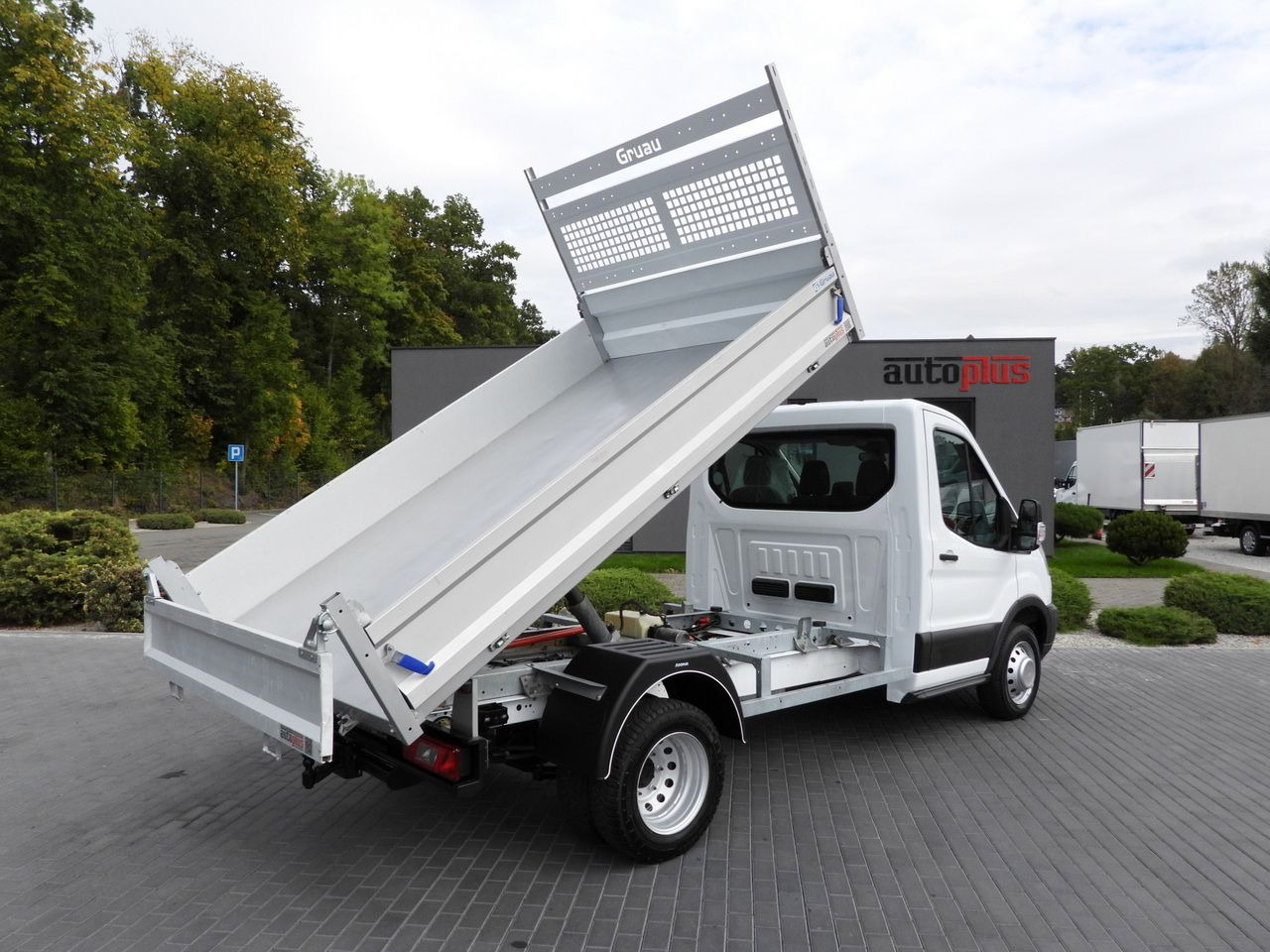 FORD TRANSIT TIPPER TWIN WHEELS 155HP - Carrinha basculante: foto 3 FORD TRANSIT TIPPER TWIN WHEELS 155HP - Carrinha basculante: foto 3