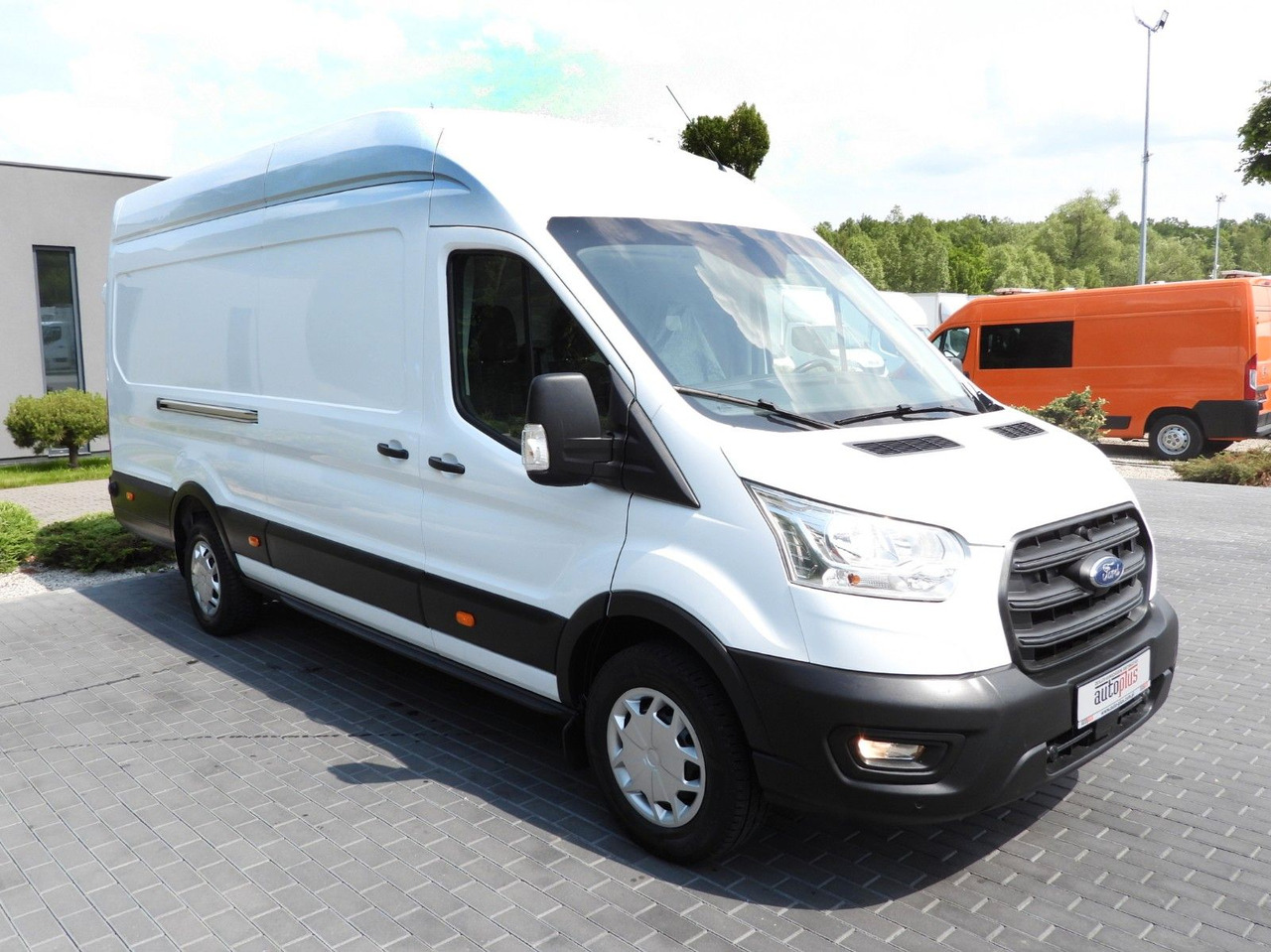 Ford TRANSIT KASTENWAGEN TEMPOMAT LED LEUCHTEN - Furgão: foto 4 Ford TRANSIT KASTENWAGEN TEMPOMAT LED LEUCHTEN - Furgão: foto 4