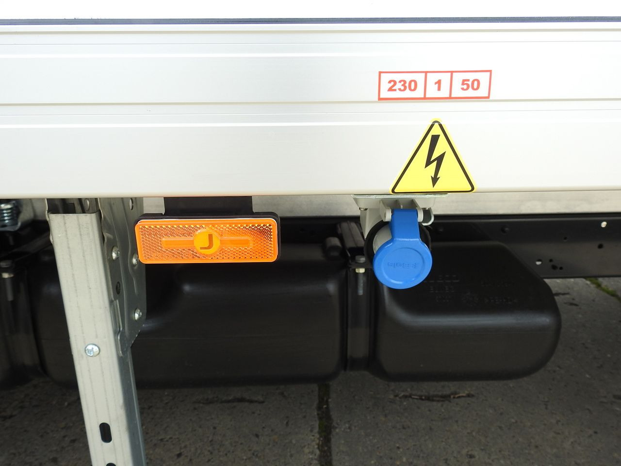 Carrinha frigorífica novo IVECO DAILY 35S16 NEW REGRIGERATOR BOX -10*C 8 PALLETS HEATING FUNCTION POWER SUPPLY 230V CRUISE CONTROL AIR CONDITIONING 160HP: foto 29 Carrinha frigorífica novo IVECO DAILY 35S16 NEW REGRIGERATOR BOX -10*C 8 PALLETS HEATING FUNCTION POWER SUPPLY 230V CRUISE CONTROL AIR CONDITIONING 160HP: foto 29