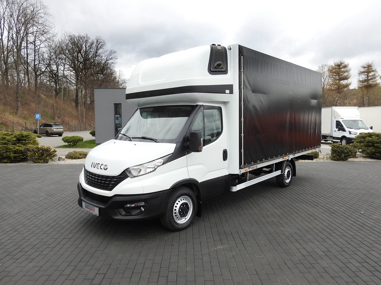 Carrinha de lona IVECO DAILY  35S18 TARPAULIN 10 PALLETS WEBASTO CRUISE CONTROL AIR CONDITIONING  180HP: foto 18